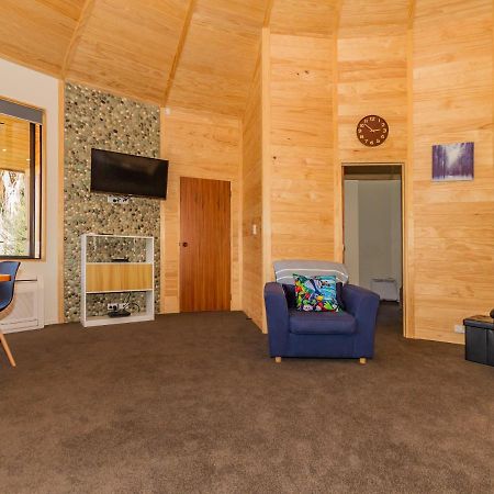 The Snowglobe - Ohakune Modern Yurt Style Chalet Εξωτερικό φωτογραφία