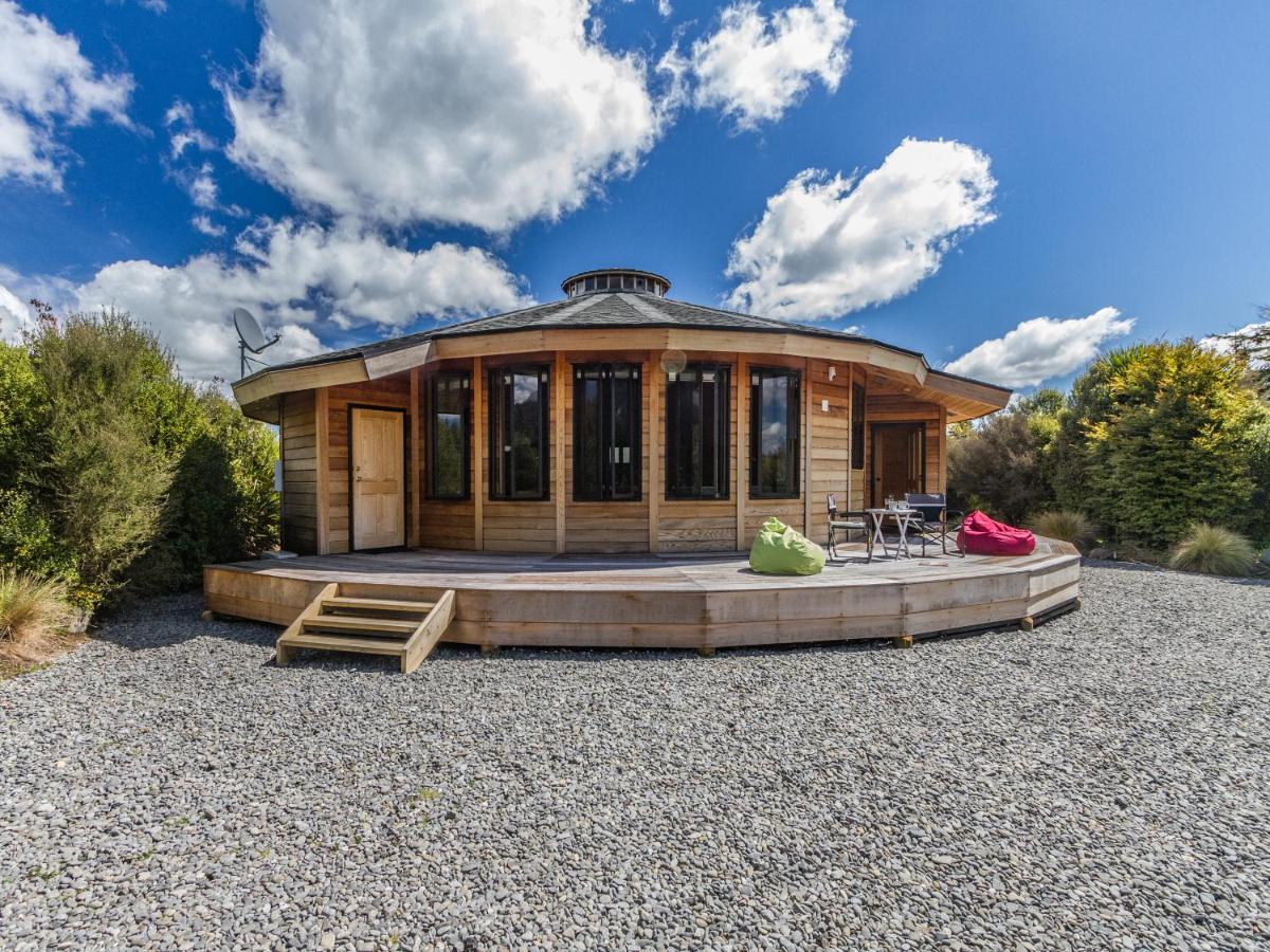 The Snowglobe - Ohakune Modern Yurt Style Chalet Εξωτερικό φωτογραφία